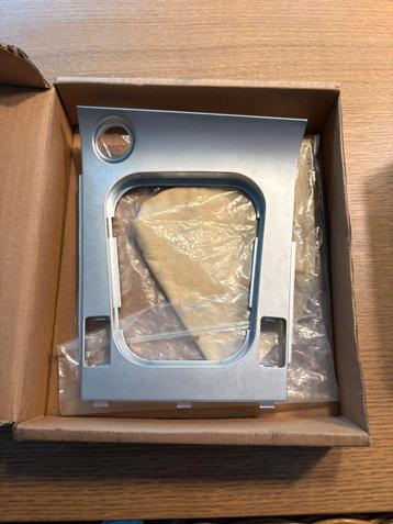 Bmw console Z3 alu kleur beschikbaar voor biedingen