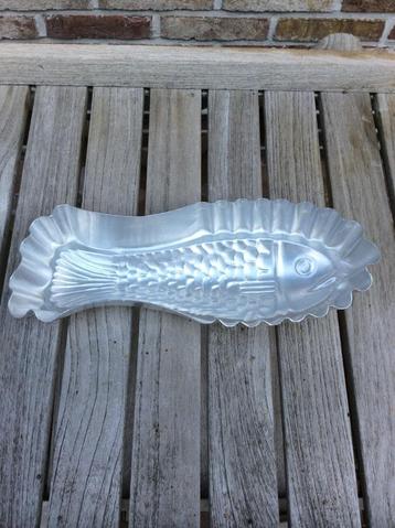 BAKVORM ALUMINIUM VIS ZO GOED ALS NIEUW, Enlèvement ou Envoi, Cupcakes, Moule