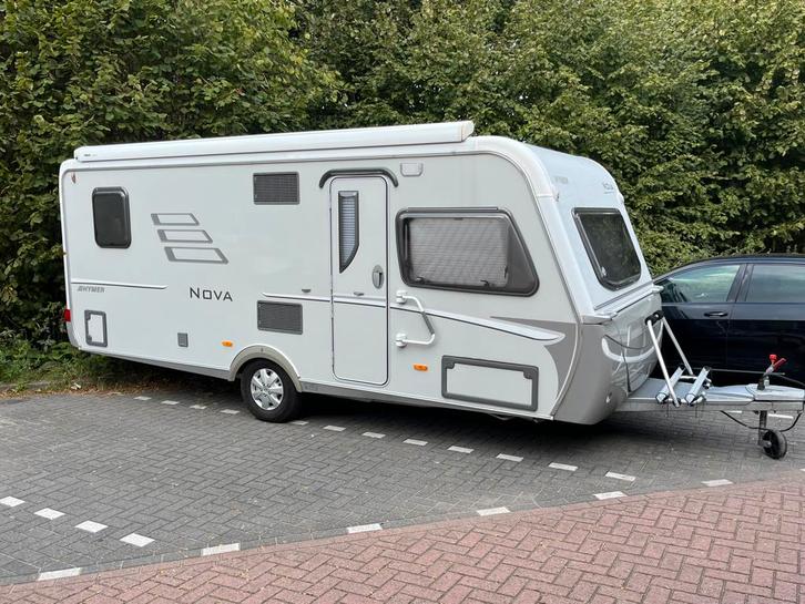 ERIBA NOVA 545hn 2010 NIEUW MODEL EXPORT, Caravans en Kamperen, Caravans, Particulier, tot en met 5, 1250 - 1500 kg, Rondzit, Eriba
