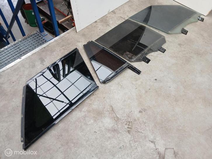 Zijruit Range Rover L405 Vogue Zij ruit raam deur portier, Auto-onderdelen, Ruiten en Toebehoren, Land Rover, Gebruikt, Ophalen of Verzenden