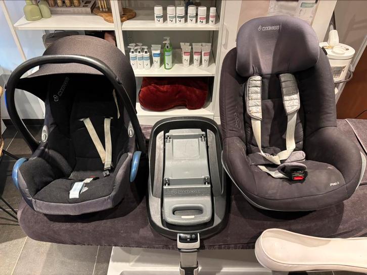 2x Maxi-Cosi Cabriofix, Autostoel Pearl, Familyfix onderstel, Kinderen en Baby's, Autostoeltjes, Gebruikt, Maxi-Cosi, Autogordel of Isofix