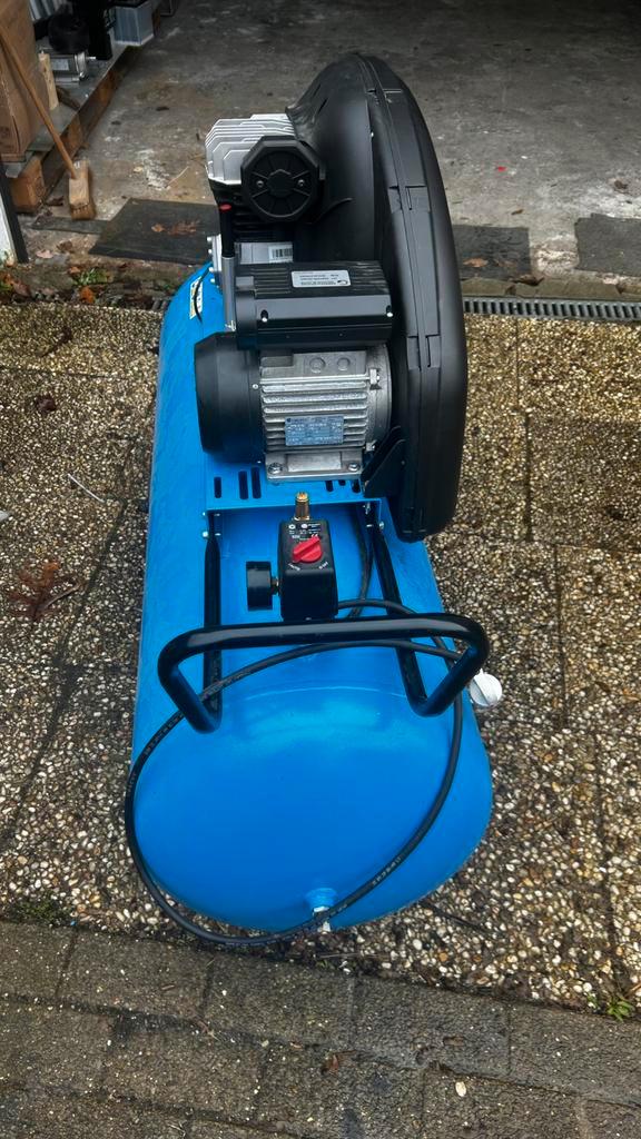 Compresseurs Abac 200lt (2021), Bricolage & Construction, Compresseurs, Comme neuf, 6 à 10 bars, 100 litres ou plus, Moins de 200 litres/min