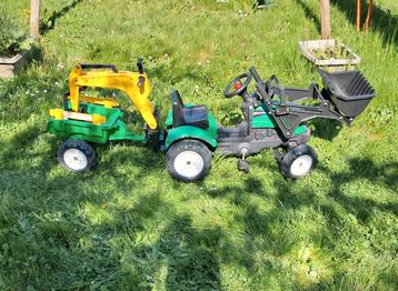 Tracteur à pédales avec remorque,  pelleteuse et benne à l'a beschikbaar voor biedingen