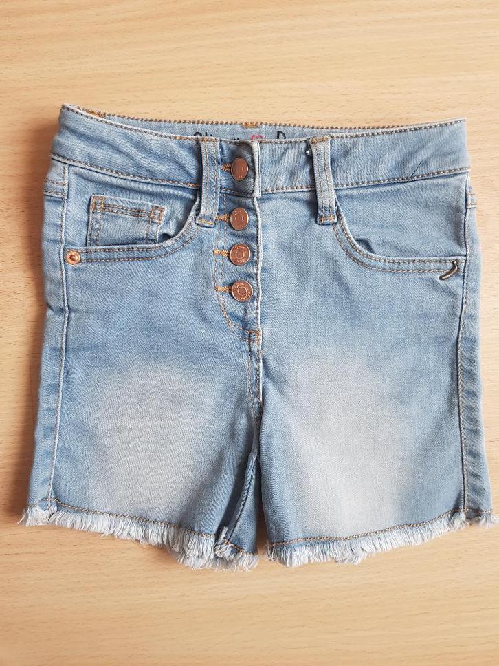 Jeans-short - s. Oliver - maat 140, Kinderen en Baby's, Kinderkleding | Maat 140, Zo goed als nieuw, Meisje, Broek, Ophalen of Verzenden