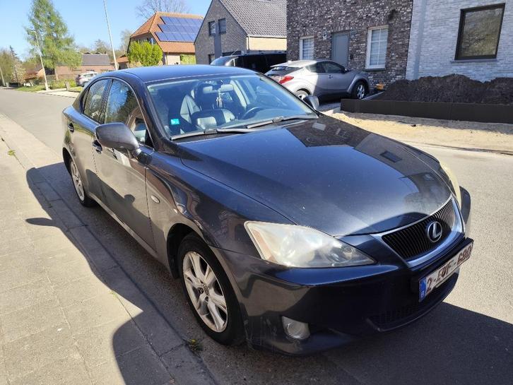 Lexus IS220D 2.2 - 2009 - 212.000km - KVV - Gekeurd, Auto's, Lexus, Particulier, IS, Airbags, Airconditioning, Alarm, Centrale vergrendeling