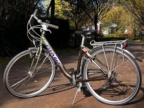Giant 28" damesfiets. VRAAGPRIJS € 160-, (Overeen te komen), Fietsen en Brommers, Fietsen | Dames | Damesfietsen, Zo goed als nieuw