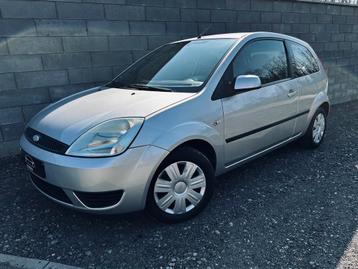 Ford fiesta * 1.4 essences * Clim * 2din * garantie * à voir beschikbaar voor biedingen