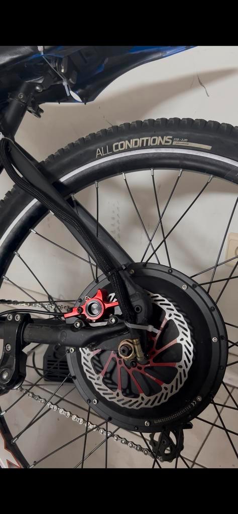 Surron E-Bike 80Km/u+, Fietsen en Brommers, Elektrische fietsen, Zo goed als nieuw, Overige merken, 50 km per accu of meer, Ophalen