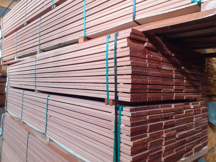 Vous recherchez des lots de terrasses en bois dur bon marché, Jardin & Terrasse, Poteaux, Poutres & Planches, Neuf, Planches, 250 cm ou plus