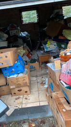 Un garage rempli de matériel de brocante en bon état, Enlèvement ou Envoi, Comme neuf