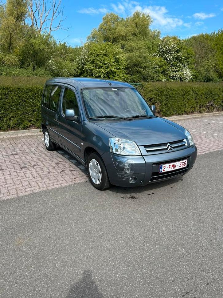 Citroen Berlingo Multispace 2006 - 1.4 benzine - 112.000km, Auto's, Citroën, Particulier, Berlingo, Airbags, Boordcomputer, Elektrische buitenspiegels