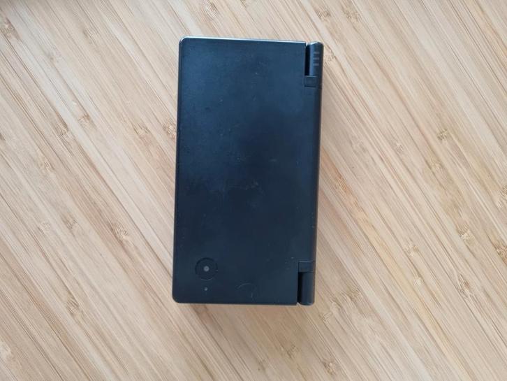 Nintendo DSi - incl spelletjes, tasje, en auto-adapter, Consoles de jeu & Jeux vidéo, Consoles de jeu | Nintendo DS, Utilisé, Dsi