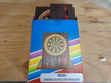 Petit jeu de fléchettes en bois, Enlèvement