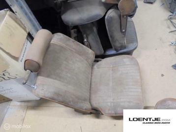 set bruine voorstoelen BMW 02 1502 1602 1802 2002 beschikbaar voor biedingen