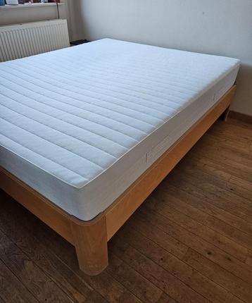 Bed 160 x 200 beschikbaar voor biedingen