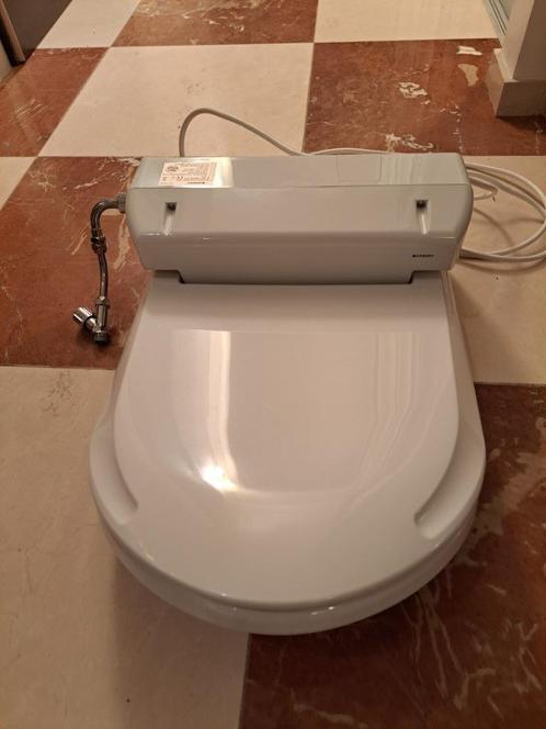 Geberit AquaClean 4000 douche-wc zitting, Huis en Inrichting, Badkamer | Badkamermeubels, Zo goed als nieuw, Ophalen