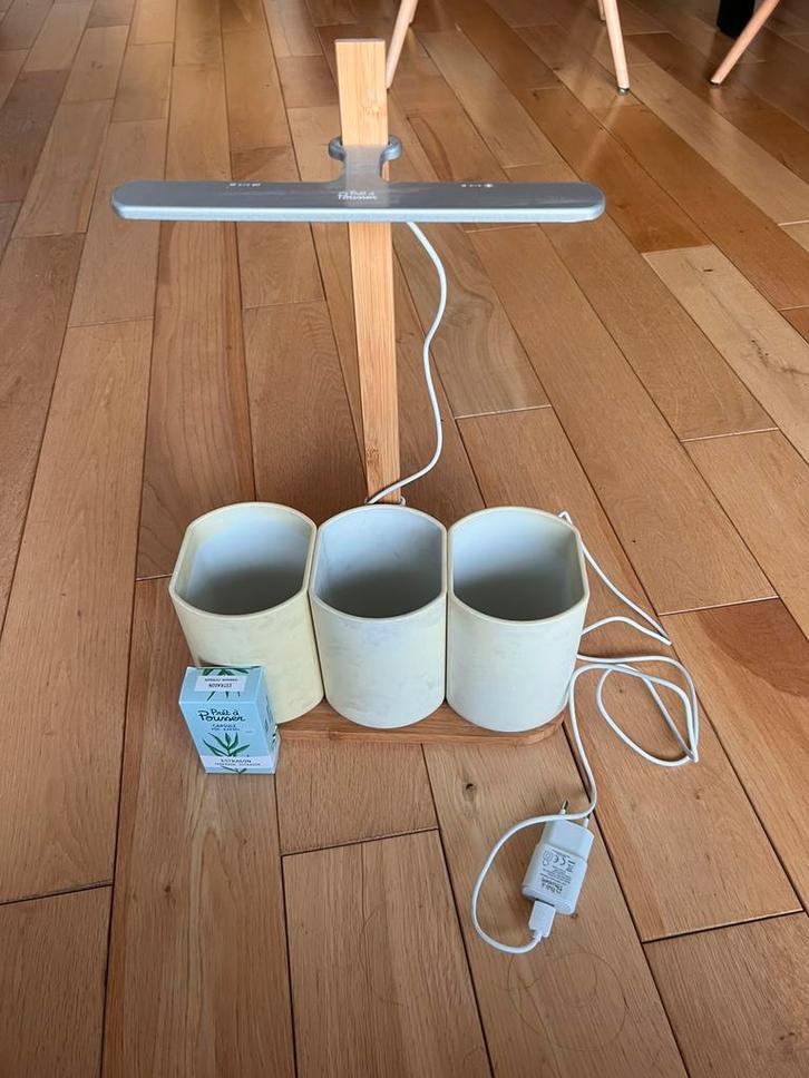 Indoor garden Lillo Pret à Pousser (met capsule terragon), Tuin en Terras, Kweekspullen, Gebruikt, Ophalen