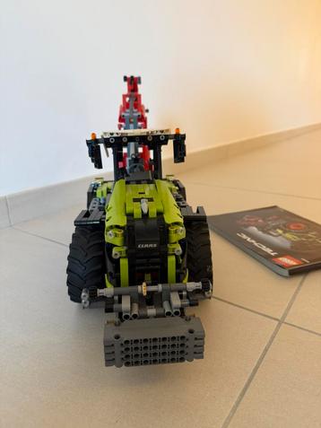 Lego technics claas xerion 5000 tractor beschikbaar voor biedingen