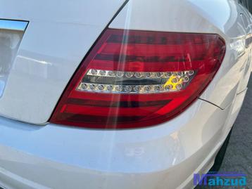 MERCEDES C klasse W204 rechts achterlicht led 2011-2014 beschikbaar voor biedingen