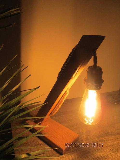 Lampe vintage en chêne, Maison & Meubles, Lampes | Lampes de table, Neuf, Moins de 50 cm, Bois, Enlèvement ou Envoi