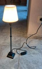 Moderne tafellamp-slaapkamerlamp (lamp 25W inbegrepen), Ophalen, Zo goed als nieuw