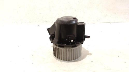 KACHEL VENTILATORMOTOR Renault Twingo III (AH) (0130115551), Auto-onderdelen, Airco en Verwarming, Renault, Gebruikt