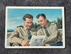 Vintage kaart eerste ruimtevaarders Gagarin en Titov 1961, Ophalen of Verzenden, Gebruikt, Kaart, Foto of Prent