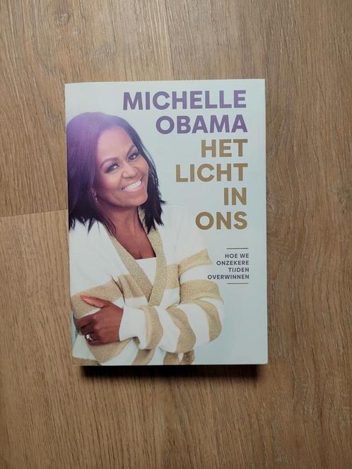 Michelle Obama - Het licht in ons, Boeken, Overige Boeken, Zo goed als nieuw, Ophalen of Verzenden