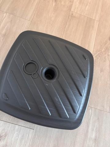 Parasolvoet nieuw beschikbaar voor biedingen