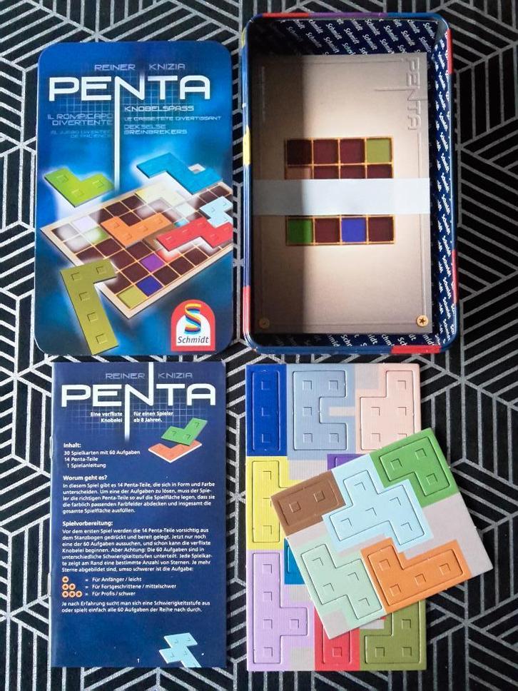 Nieuw spel Penta Tin Box, Knizia, solo, 8+, + 1 gratis promo, Hobby en Vrije tijd, Gezelschapsspellen | Bordspellen, Nieuw, Een of twee spelers