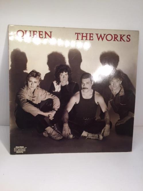 LP - Queen - The Works ( Vinyl ), Cd's en Dvd's, Vinyl | Rock, Zo goed als nieuw, Poprock, 12 inch, Ophalen of Verzenden