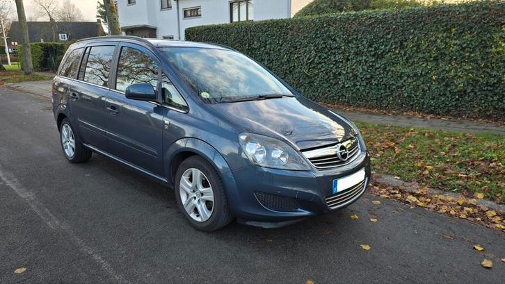 Opel Zafira 1.6 Benzine, Autos, Opel, Particulier, Zafira, ABS, Airbags, Air conditionné, Feux de virage, Ordinateur de bord, Verrouillage central