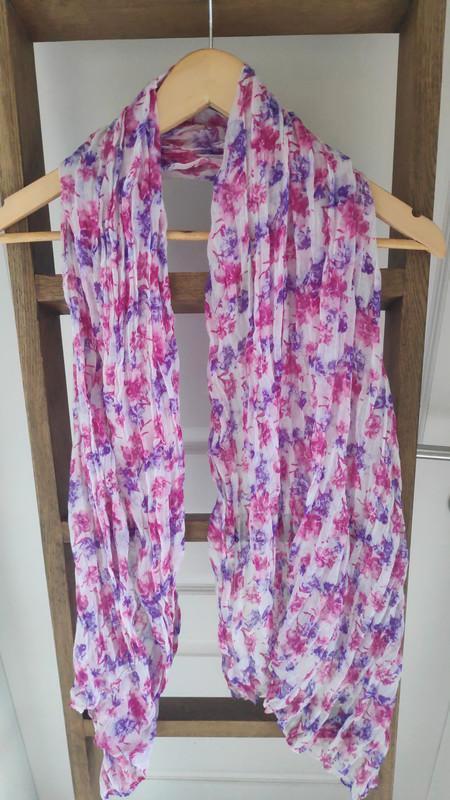 sjaal met bloemenprint, Kleding | Dames, Mutsen, Sjaals en Handschoenen, Sjaal, Ophalen