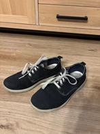 Schoenen, Blauw, Ophalen of Verzenden, Sneakers, Gedragen