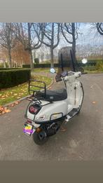 Toscana gts a klasse full optie, Fietsen en Brommers, Ophalen, Zo goed als nieuw, Elektrisch, Vespa