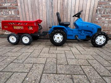 Tractor New Holland met kipkar beschikbaar voor biedingen
