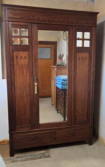 armoire ancienne, Enlèvement, Utilisé