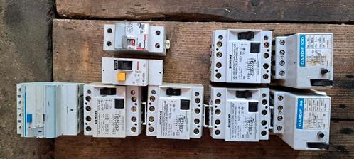 Dusjoncteurs différentiel, Doe-het-zelf en Bouw, Elektriciteit en Kabels, Gebruikt, Ophalen of Verzenden