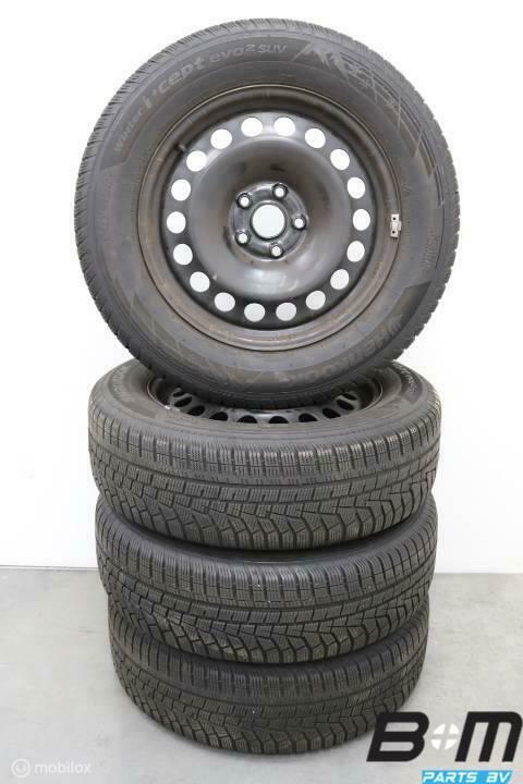Set 17 inch velgen + winterbanden Q3 F3/Tiguan3 5QF601027J, Auto-onderdelen, Banden en Velgen, Banden en Velgen, Winterbanden