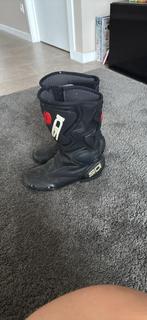 Motorlaarzen, Enlèvement, Bottes