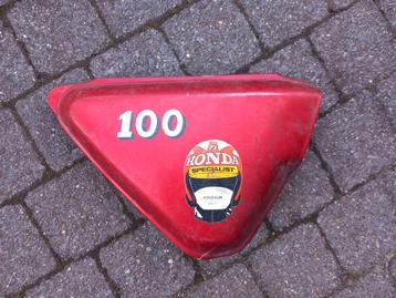 Zijkap Honda Cb100 beschikbaar voor biedingen