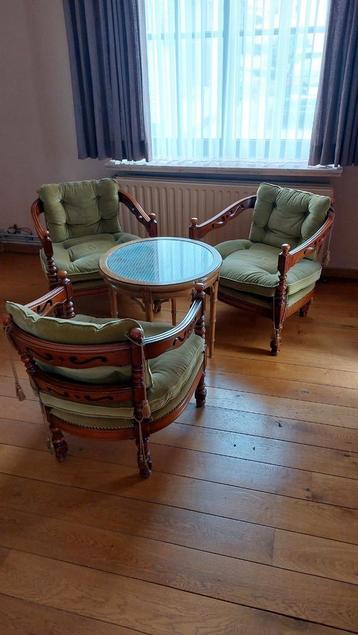 3 Antieke stoelen
 beschikbaar voor biedingen