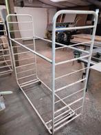 Antiek broodrek, Ophalen