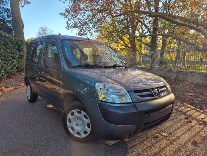Peugeot Partner 1.4 benzine Airco 140dkm Bj 2005 Gekeurd Vvk, Auto's, Peugeot, Bedrijf, Te koop, Partner, ABS, Airbags, Airconditioning