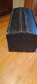 malle , coffre ancien en bois noir, Enlèvement