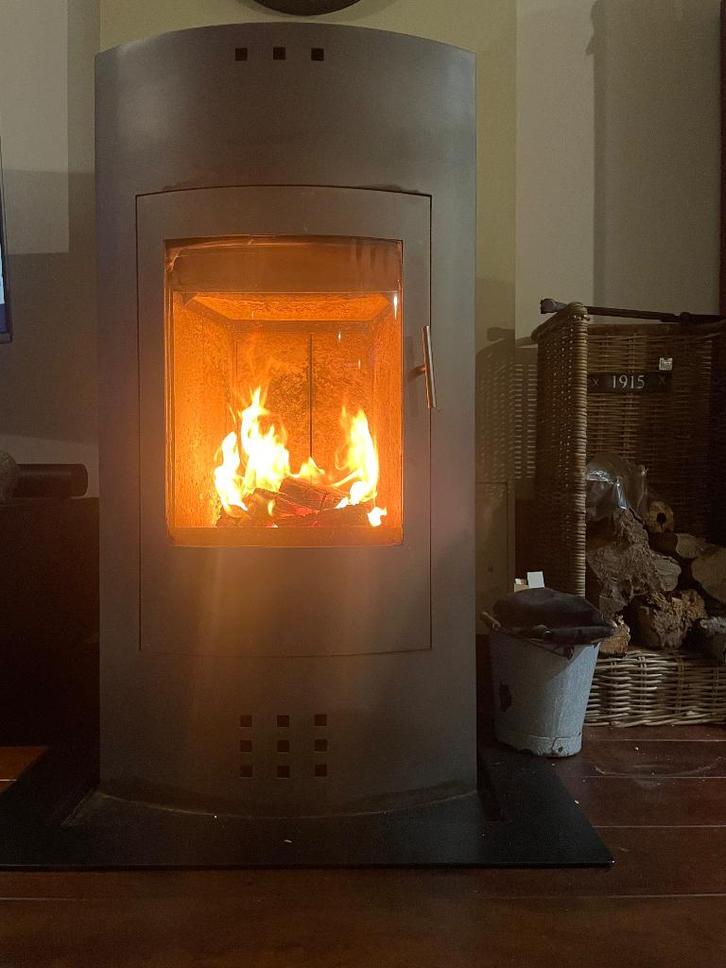 Poêle à bois Skantherm Nostra, Maison & Meubles, Poêles, Utilisé, Autoportant, Poêle à bois, Bois, Enlèvement