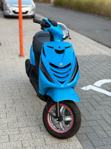 Piaggio zip 4t a klasse beschikbaar voor biedingen