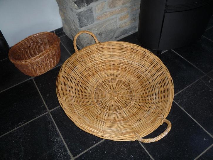 panier en osier, Maison & Meubles, Accessoires pour la Maison | Plataux & Paniers, Comme neuf, Panier, Rond, Osier, Enlèvement