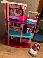 Barbie huis met gratis fiat en spullen, Kinderen en Baby's, Speelgoed | Poppenhuizen, Ophalen, Gebruikt, Poppenhuis