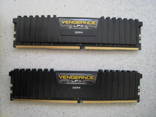 2x8 GB Corsair Vengeance LPX DDR4 3000 Mhz, Informatique & Logiciels, Lecteurs de carte mémoire, Utilisé, Enlèvement ou Envoi